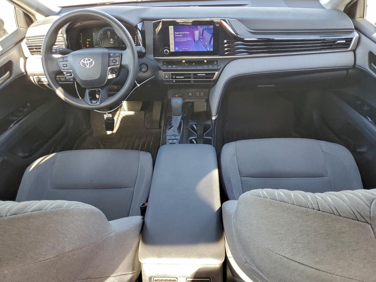 2025 TOYOTA CAMRY XSE photo 8