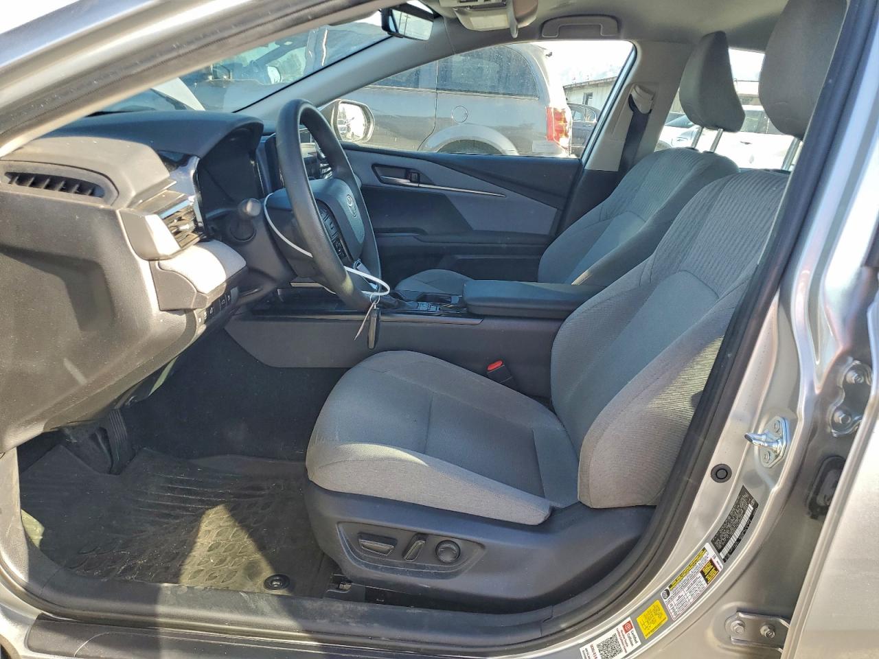 2025 TOYOTA CAMRY XSE photo 7