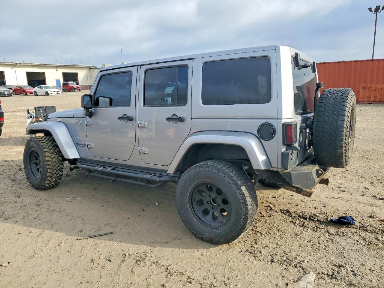 2013 JEEP WRANGLER UNLIMITED SAHARA photo 2
