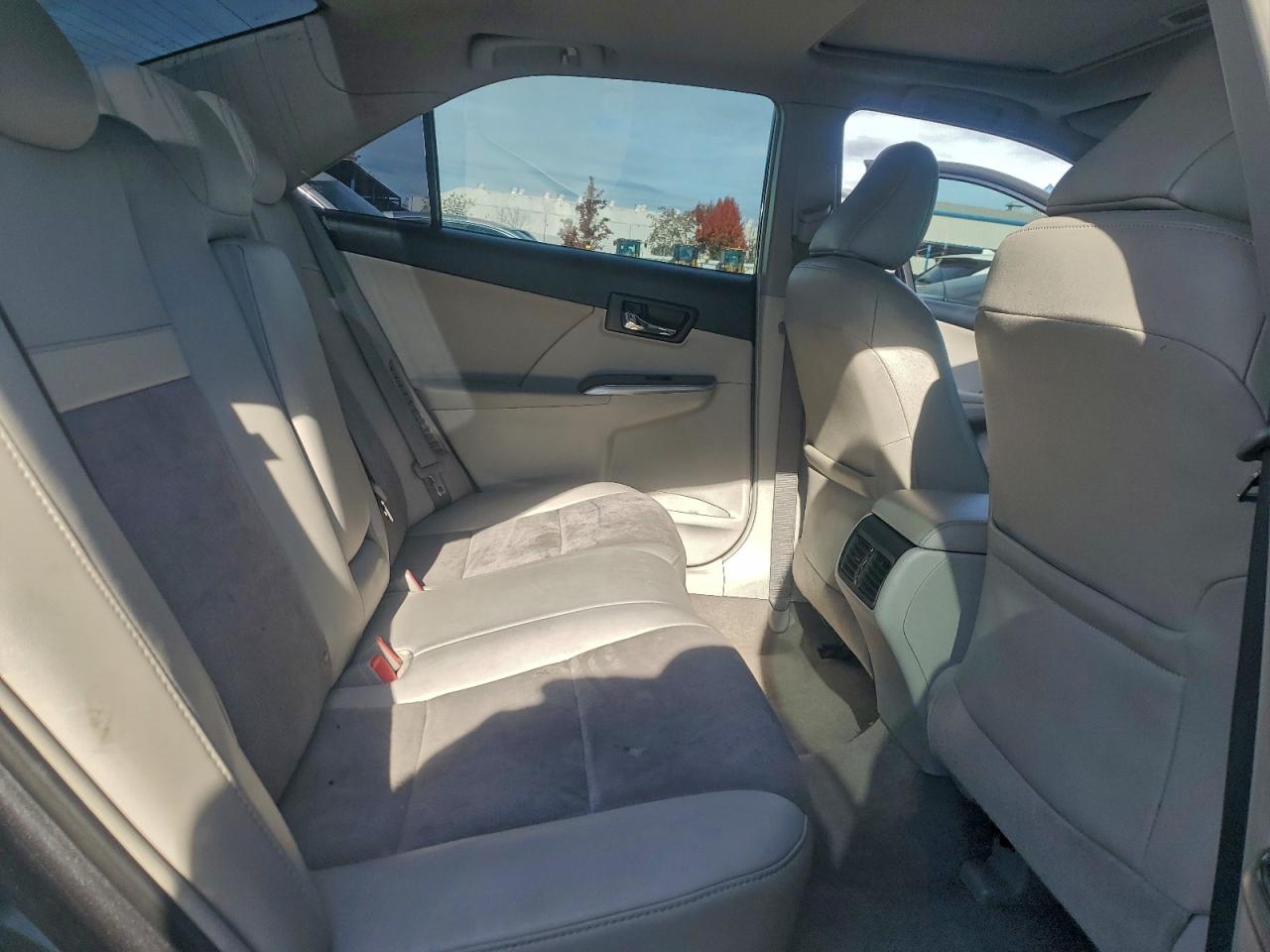 2012 TOYOTA CAMRY HYBRID photo 10