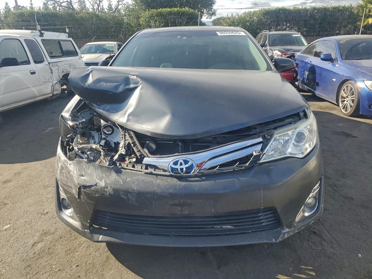 2012 TOYOTA CAMRY HYBRID photo 5
