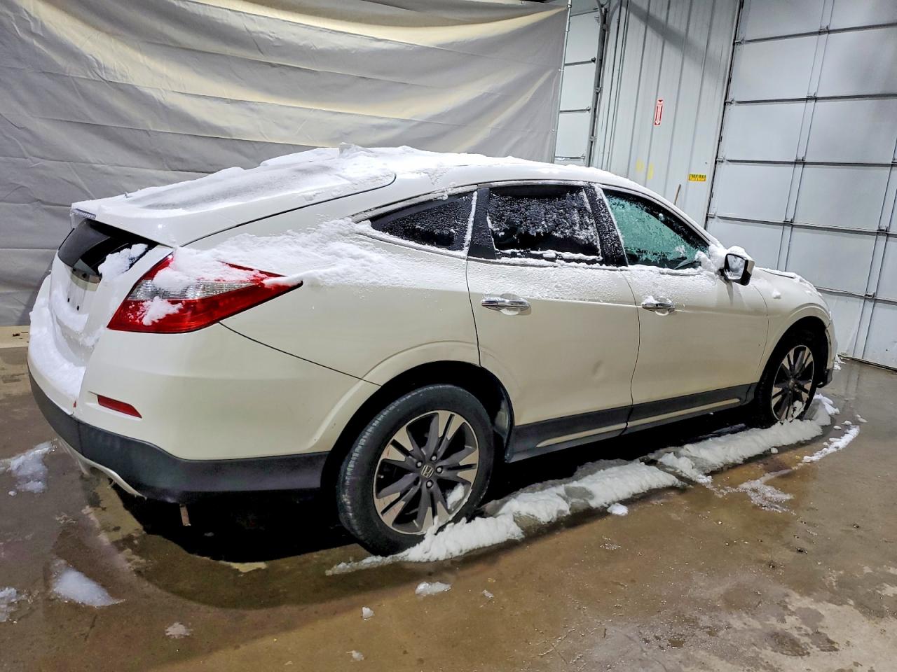 2015 HONDA CROSSTOUR EXL photo 3