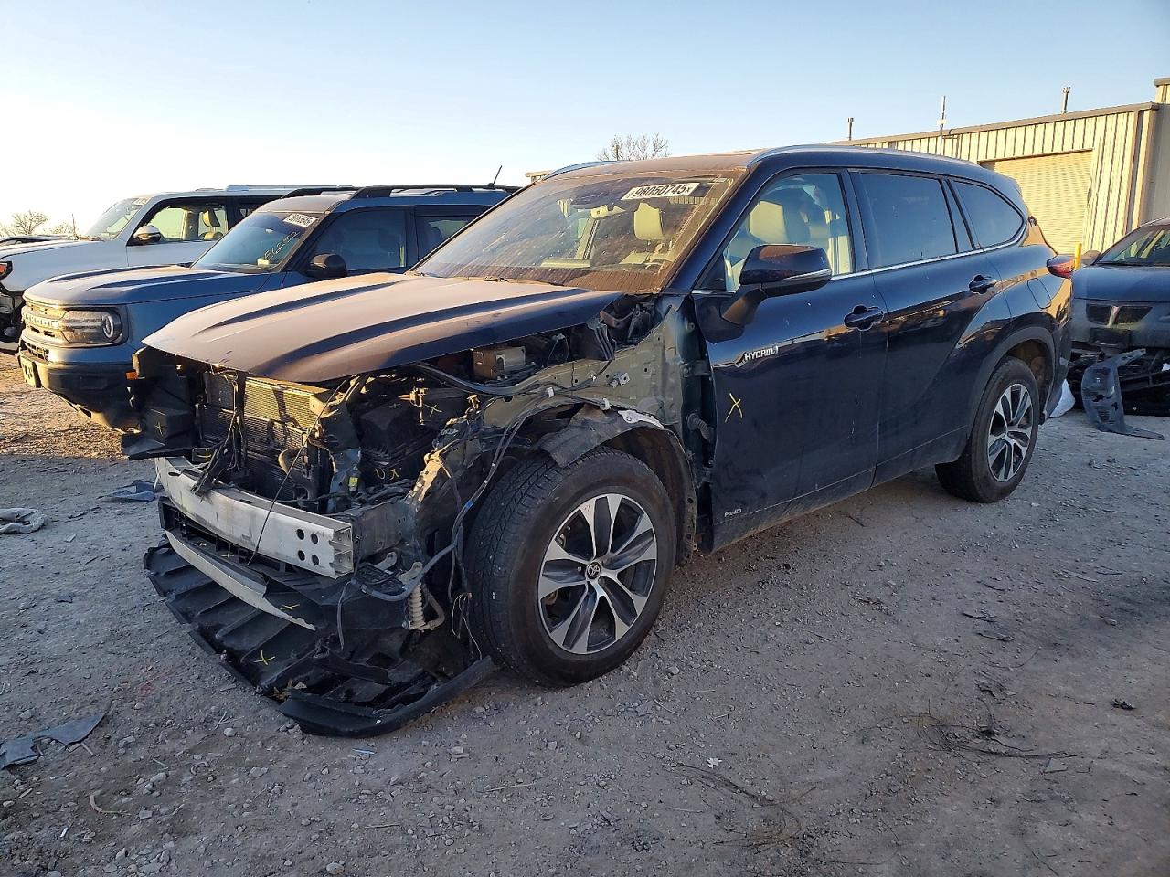 2021 TOYOTA HIGHLANDER