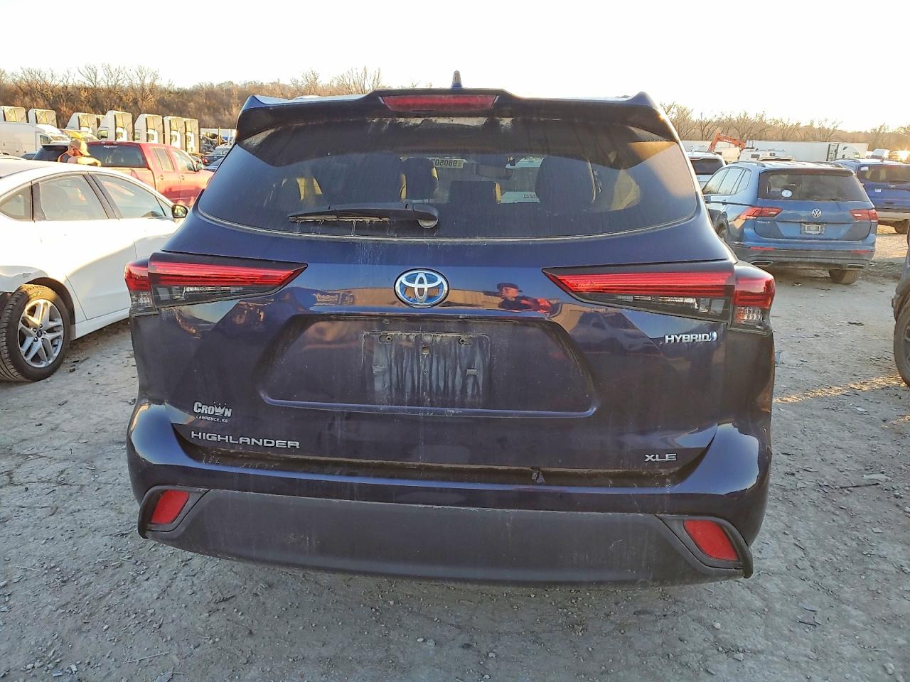 2021 TOYOTA HIGHLANDER HYBRID XLE photo 6