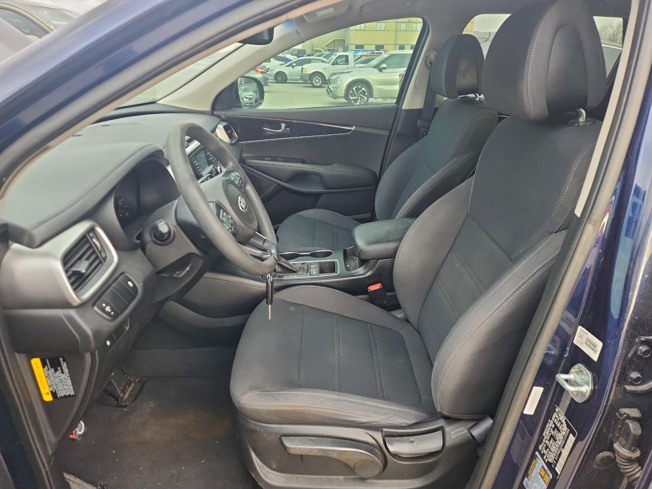 2016 KIA SORENTO LX photo 7