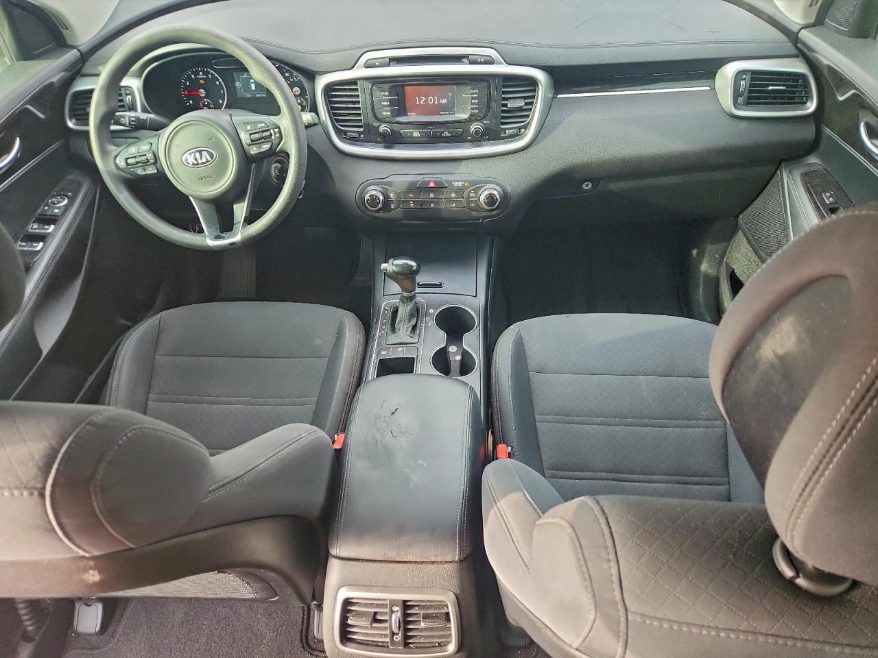 2016 KIA SORENTO LX photo 8