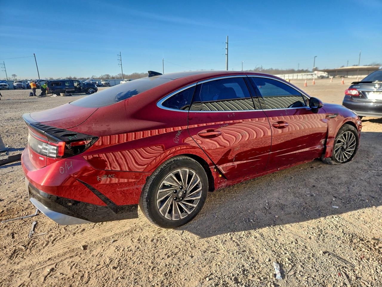 2026 HYUNDAI SONATA HYBRID photo 3