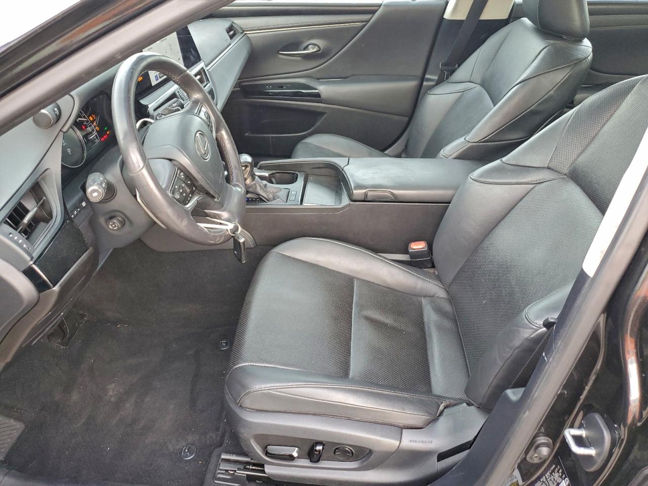 2025 LEXUS ES 300H BASE photo 13
