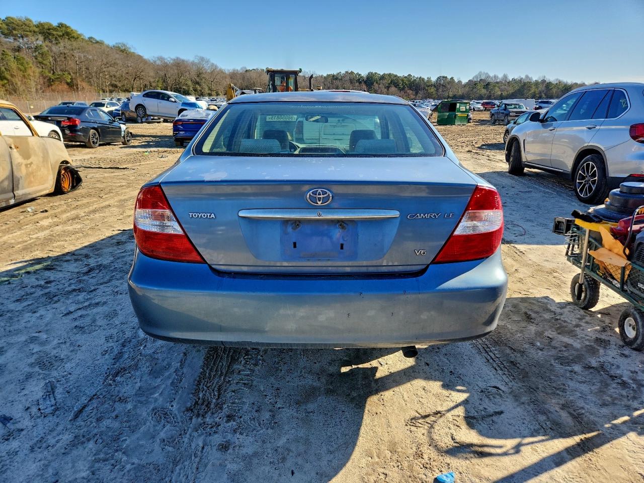 2004 TOYOTA CAMRY LE photo 6