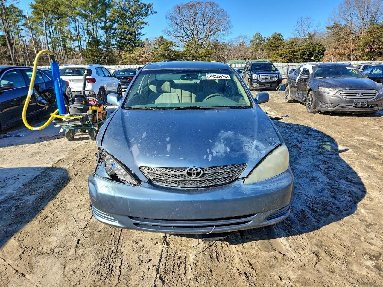 2004 TOYOTA CAMRY LE photo 5