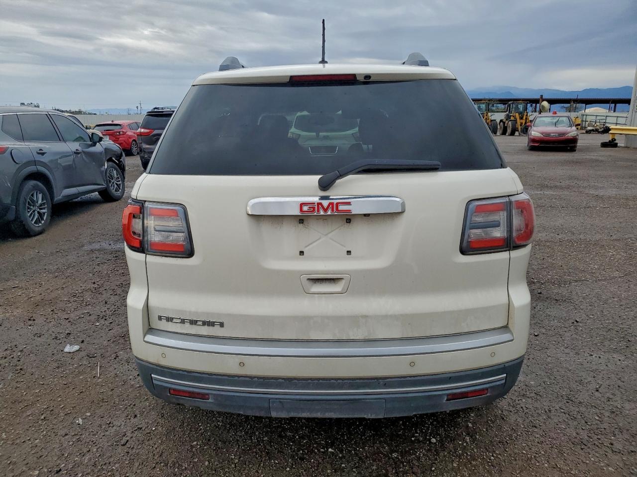 2014 GMC ACADIA SLE photo 6