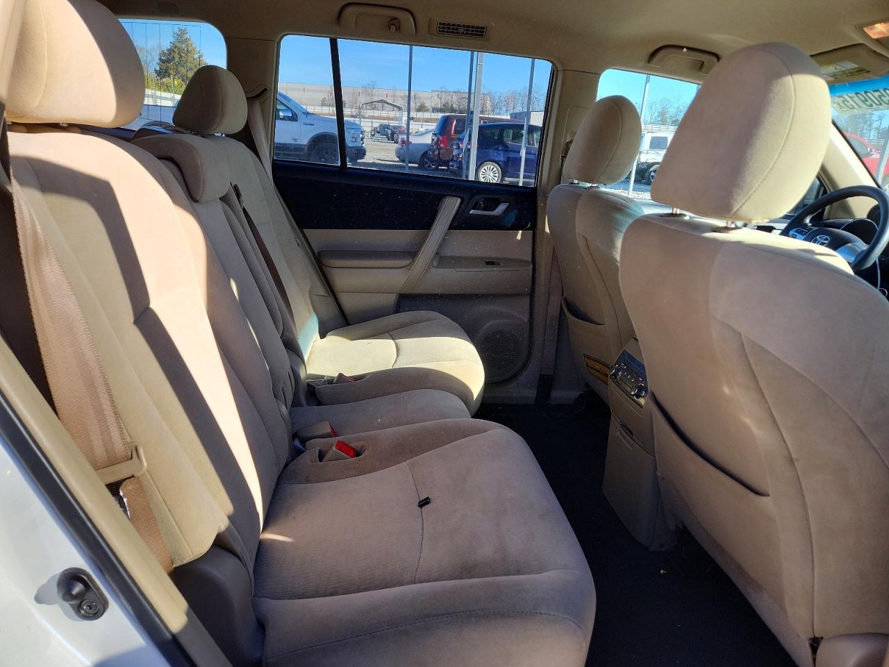 2013 TOYOTA HIGHLANDER BASE photo 11