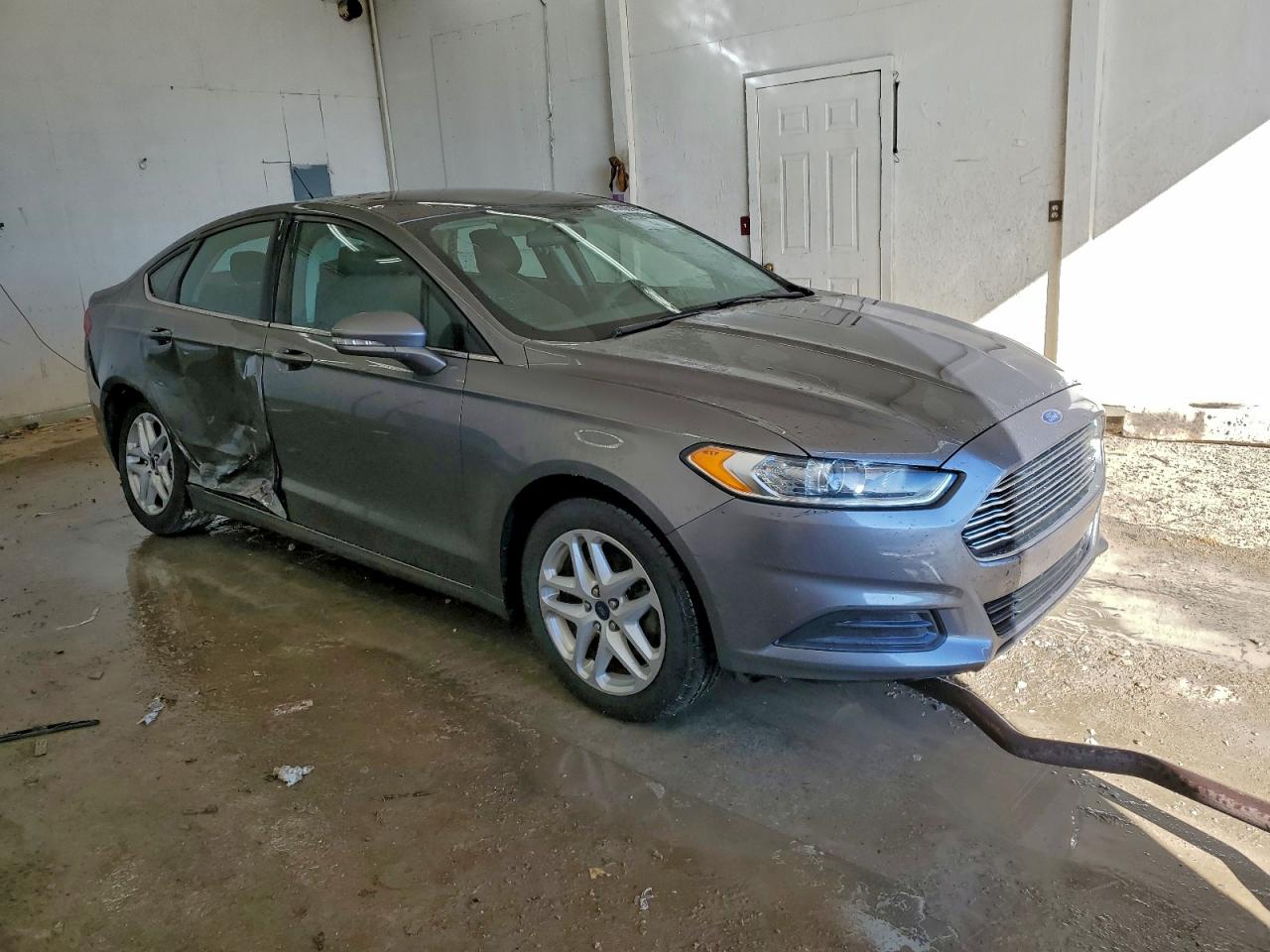 2014 FORD FUSION SE photo 4