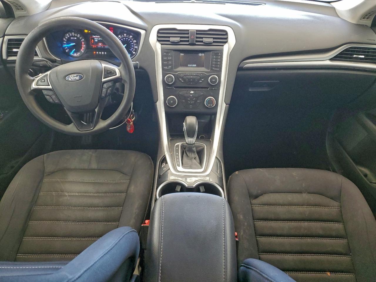 2014 FORD FUSION SE photo 8