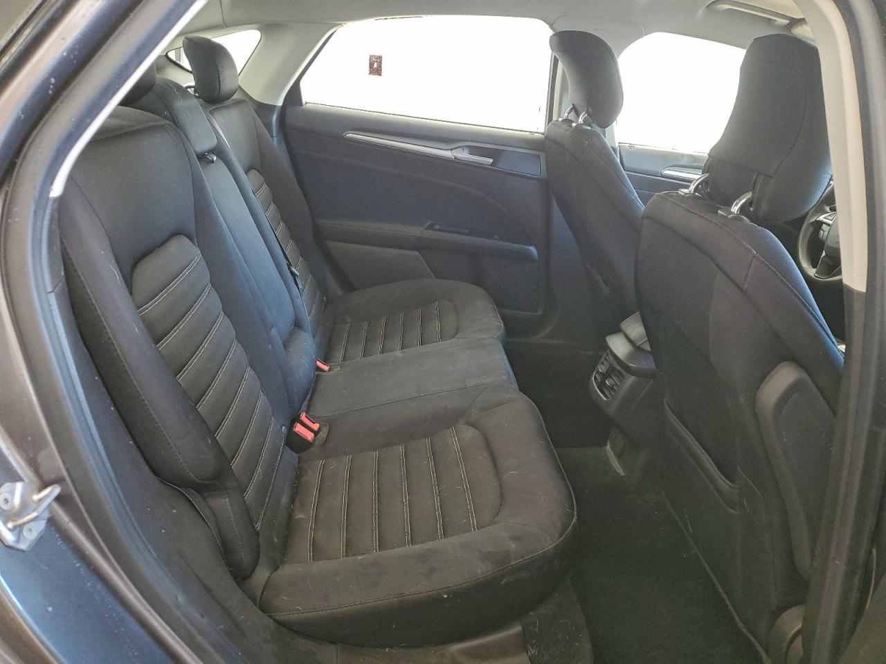 2014 FORD FUSION SE photo 10