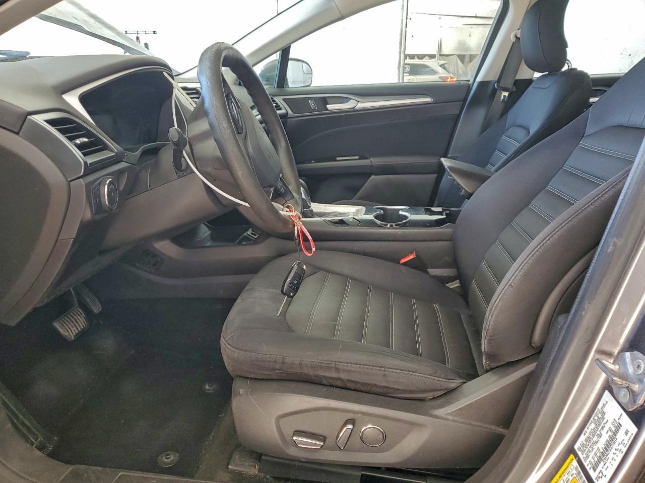 2014 FORD FUSION SE photo 7
