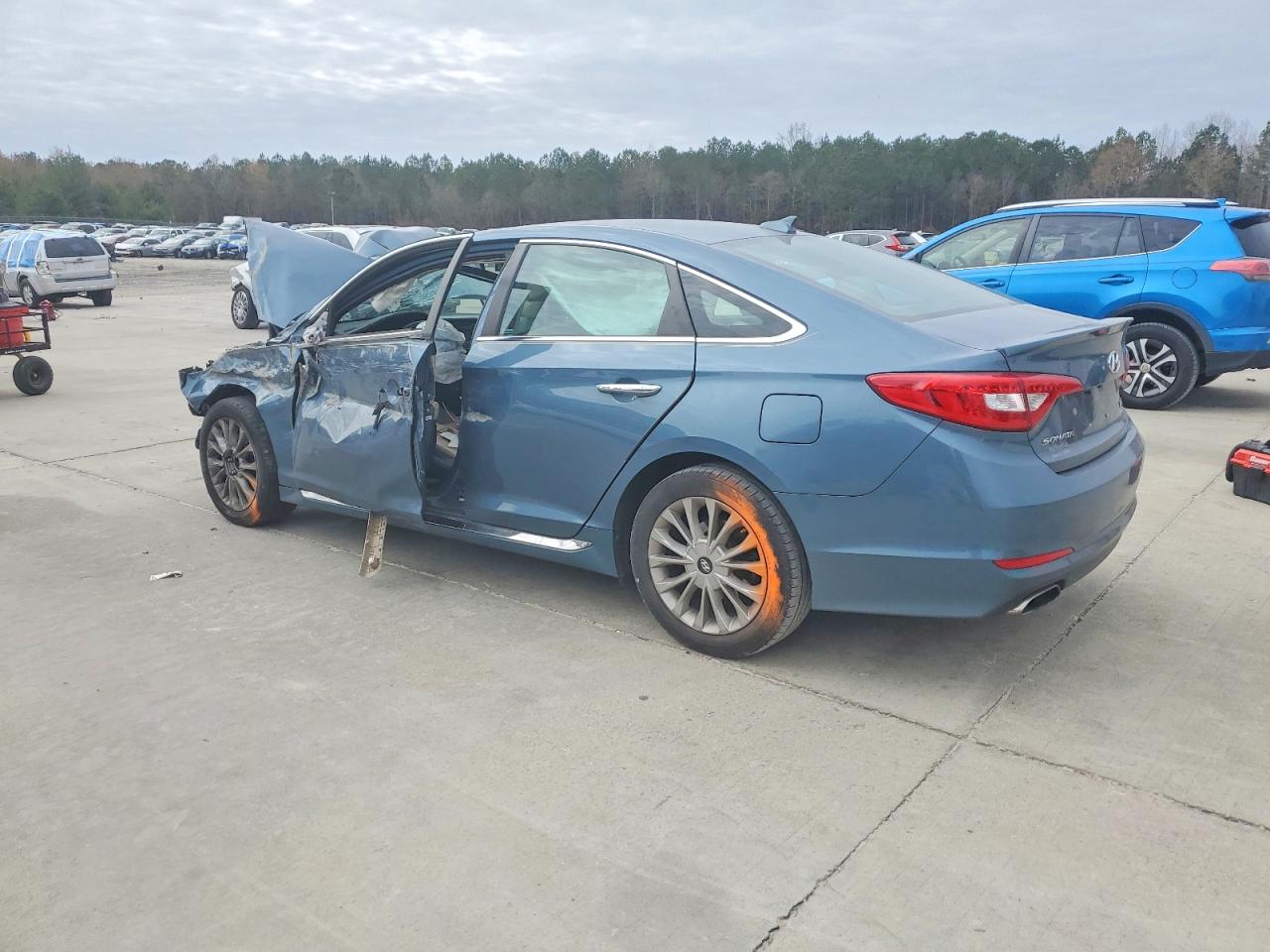 2015 HYUNDAI SONATA SPORT photo 2
