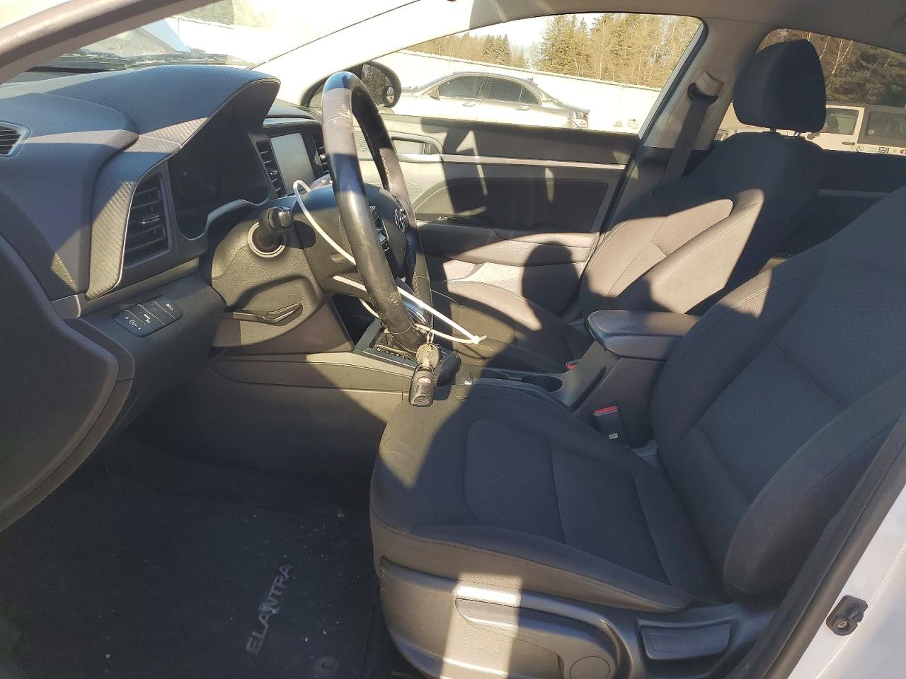 2020 HYUNDAI ELANTRA SEL photo 7
