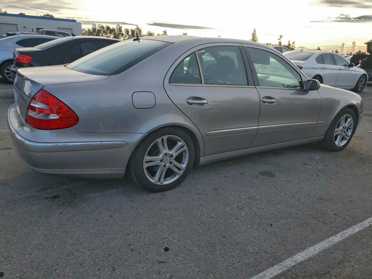 2005 MERCEDES-BENZ E 500 photo 5