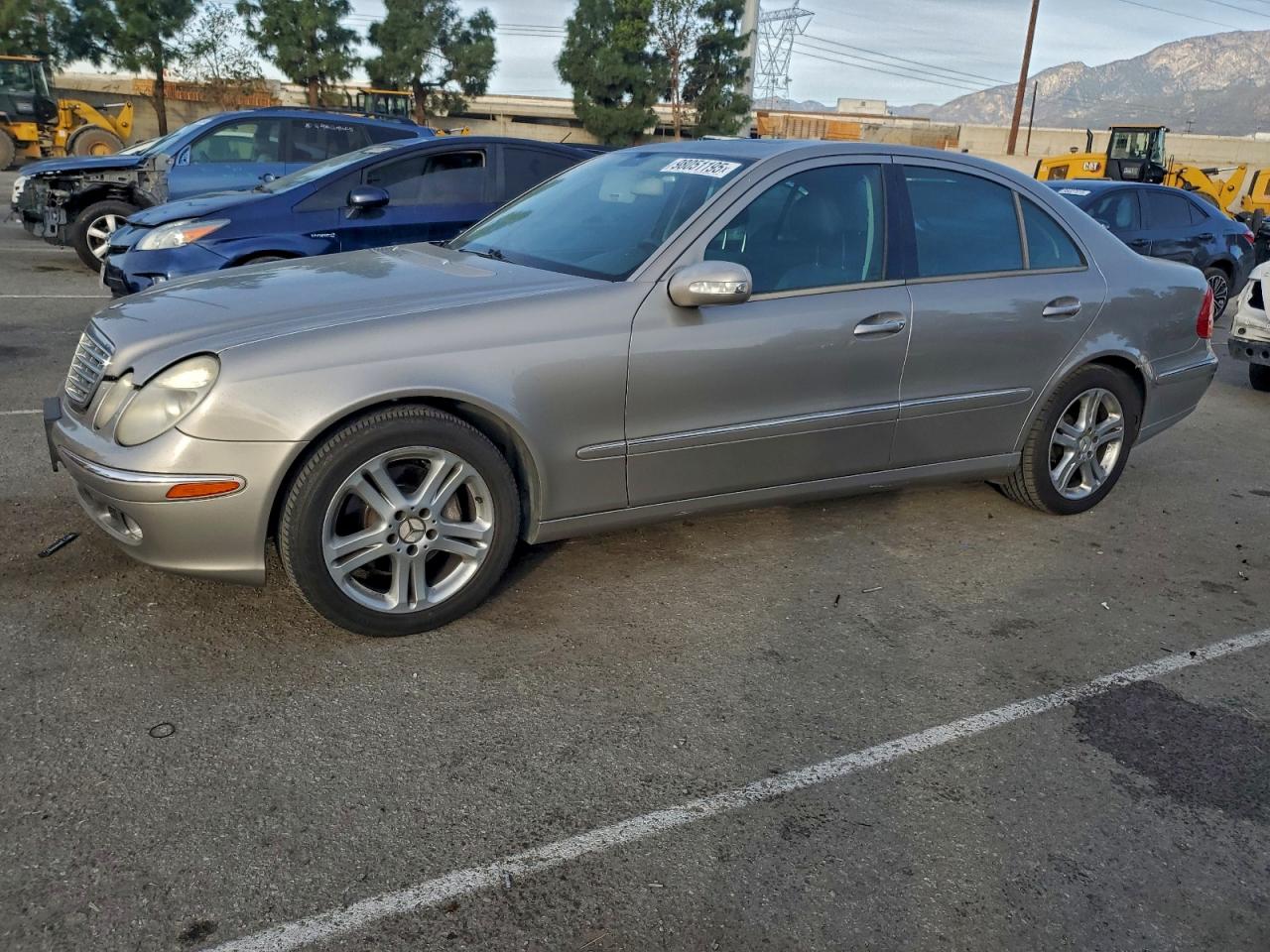 2005 MERCEDES-BENZ E