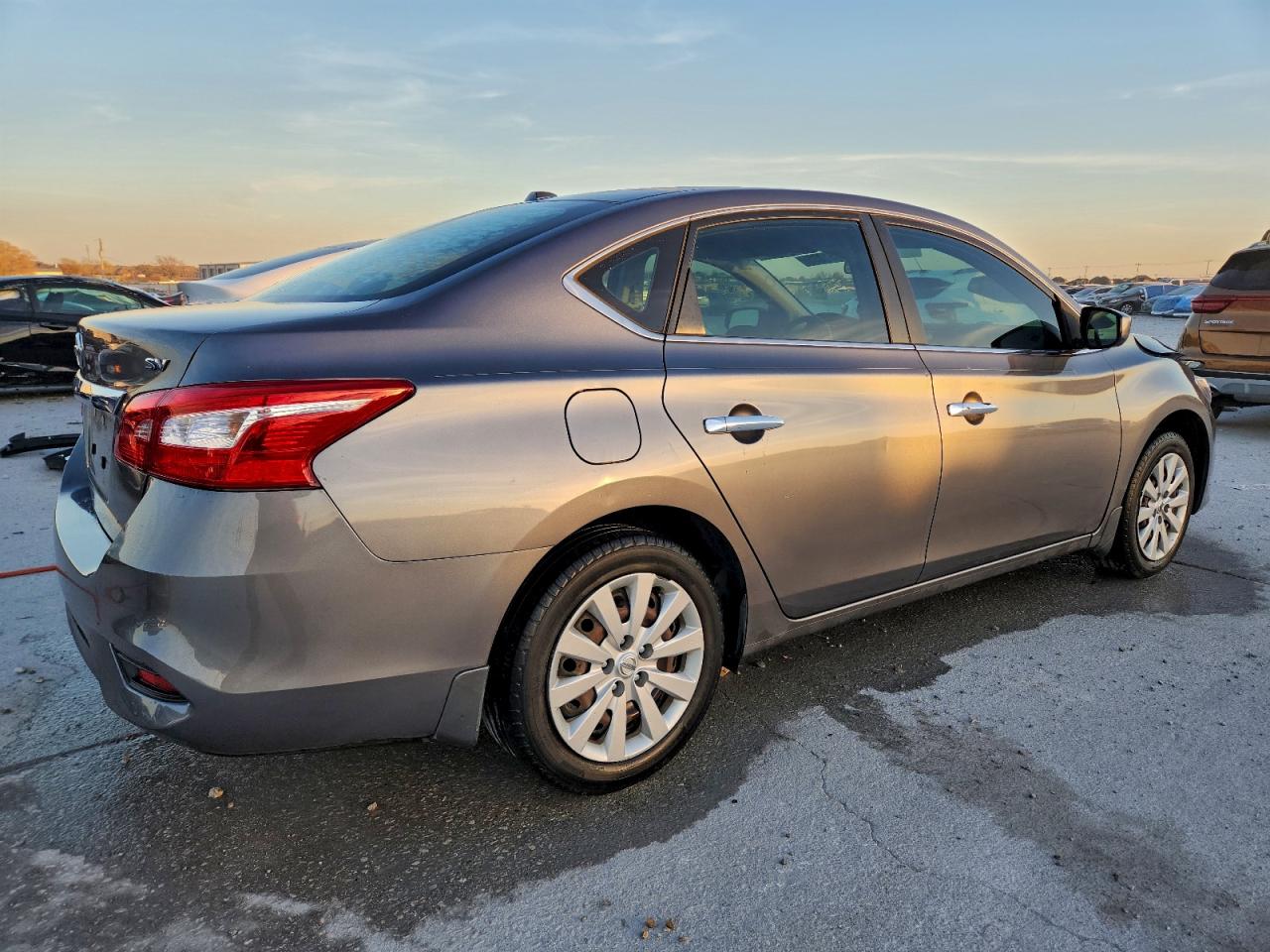 2017 NISSAN SENTRA SV photo 3