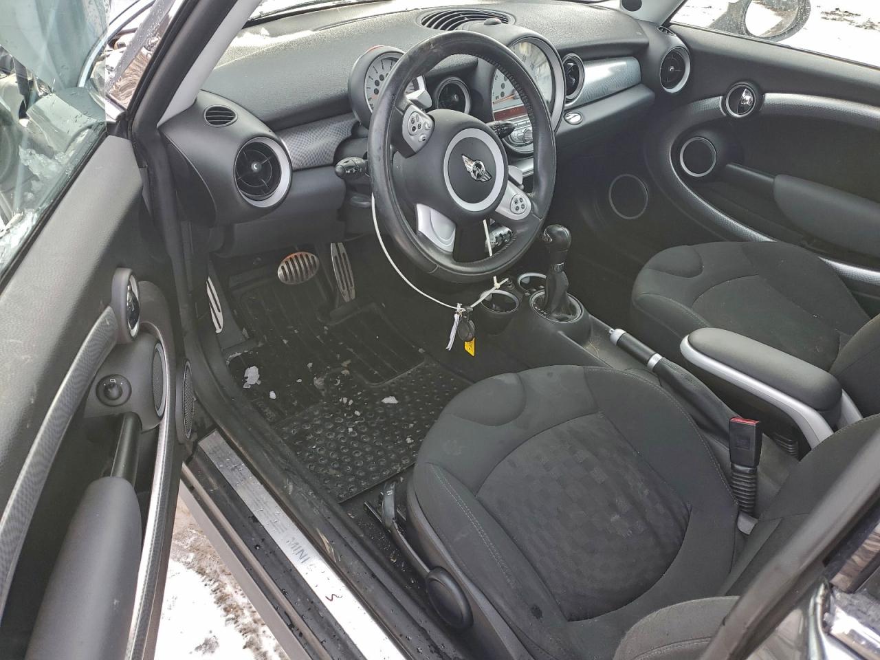 2007 MINI COOPER S photo 8
