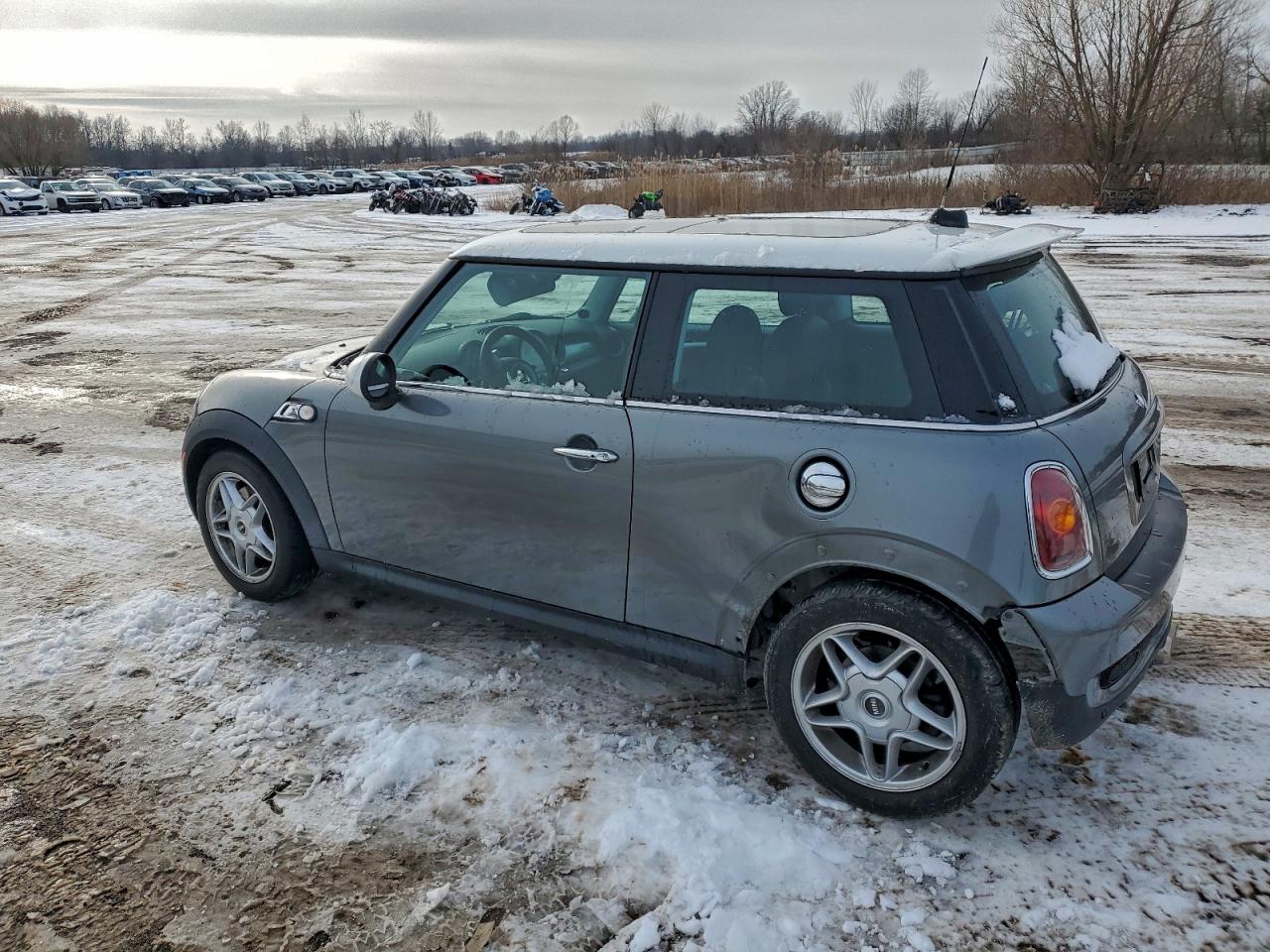 2007 MINI COOPER S photo 2