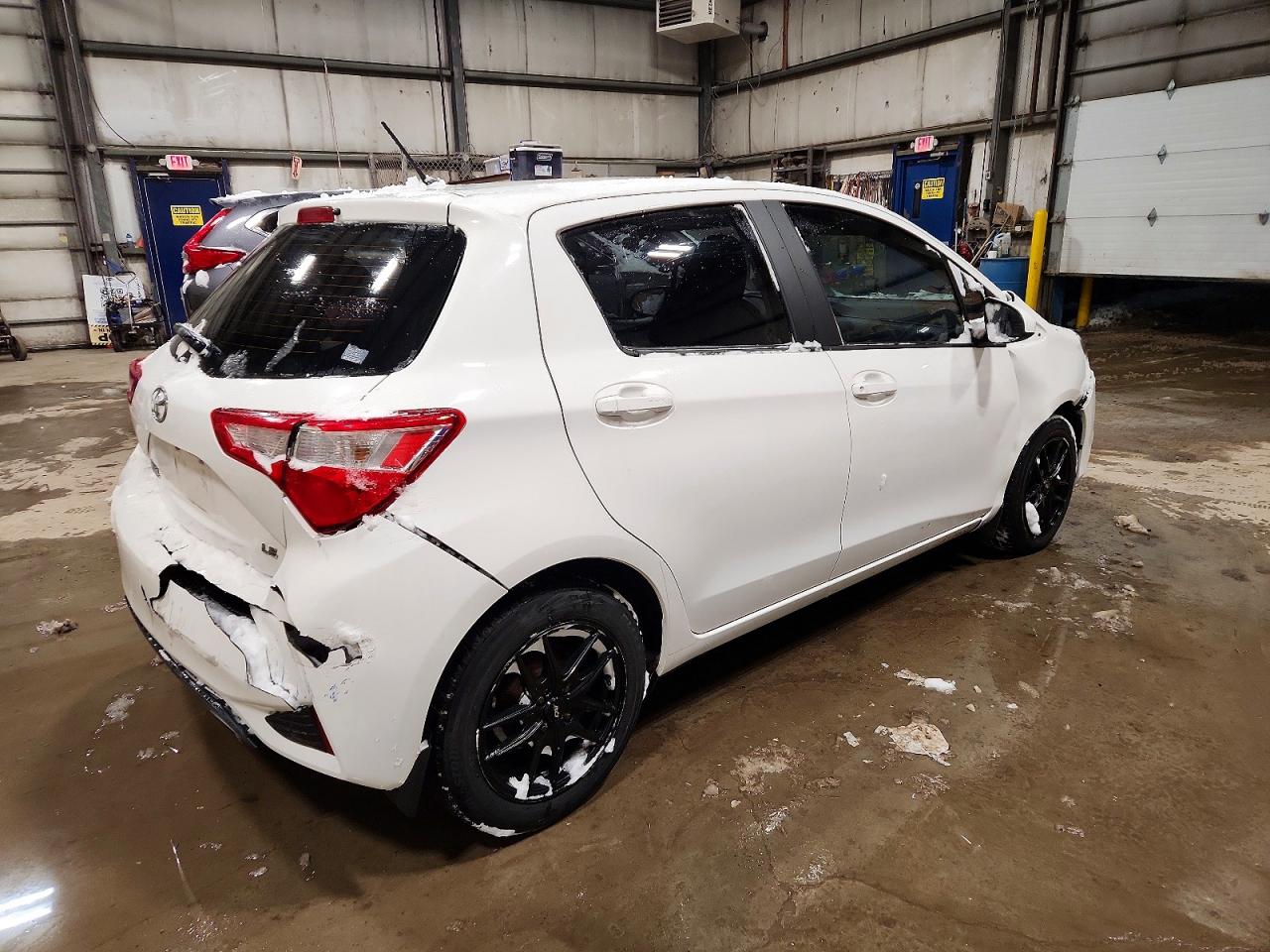 2018 TOYOTA YARIS L photo 3