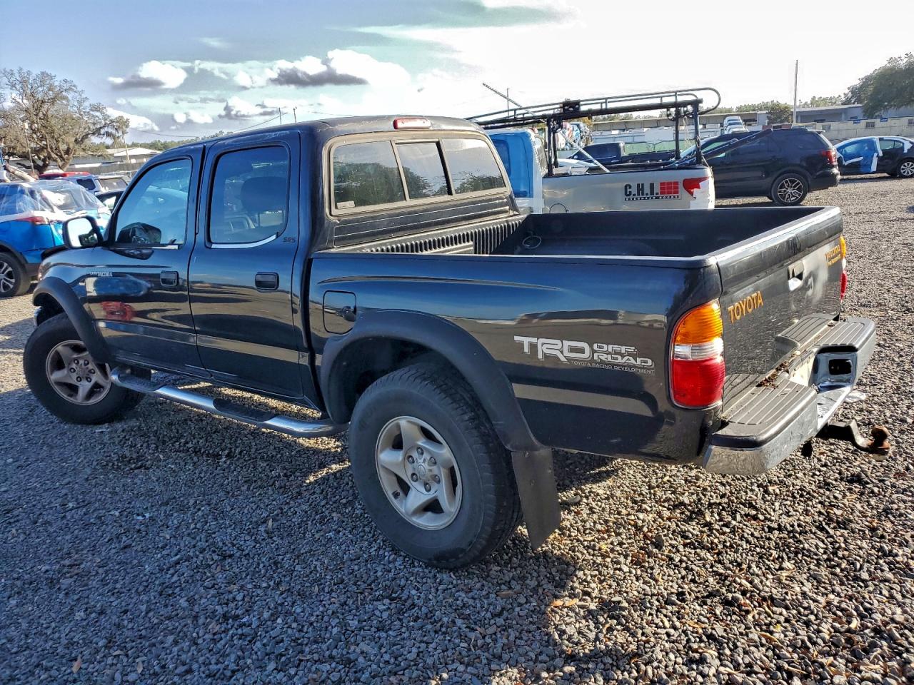 2001 TOYOTA TACOMA DOUBLE CAB PRERUNNER photo 2