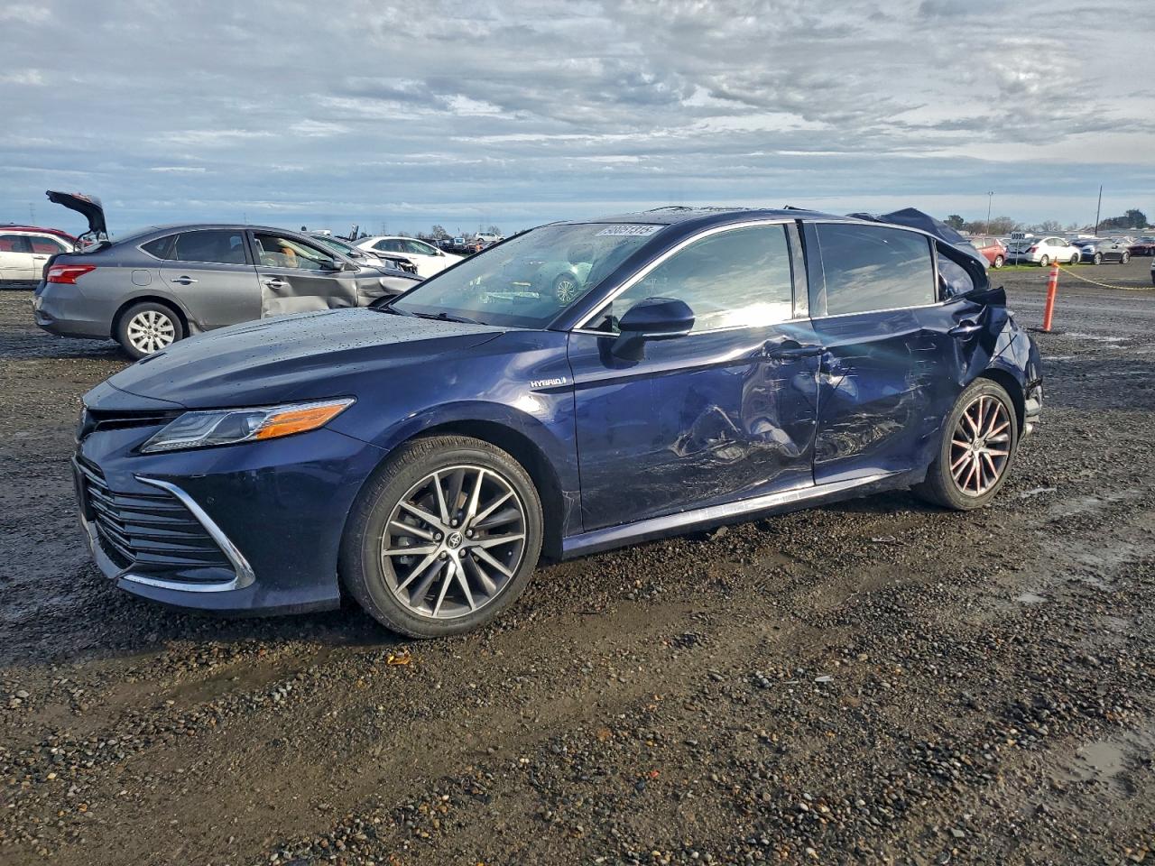2021 TOYOTA CAMRY