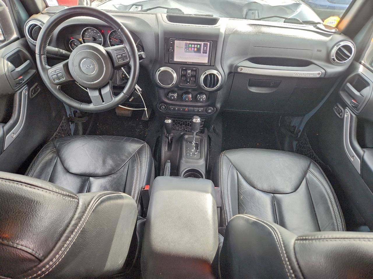 2015 JEEP WRANGLER UNLIMITED SAHARA photo 8