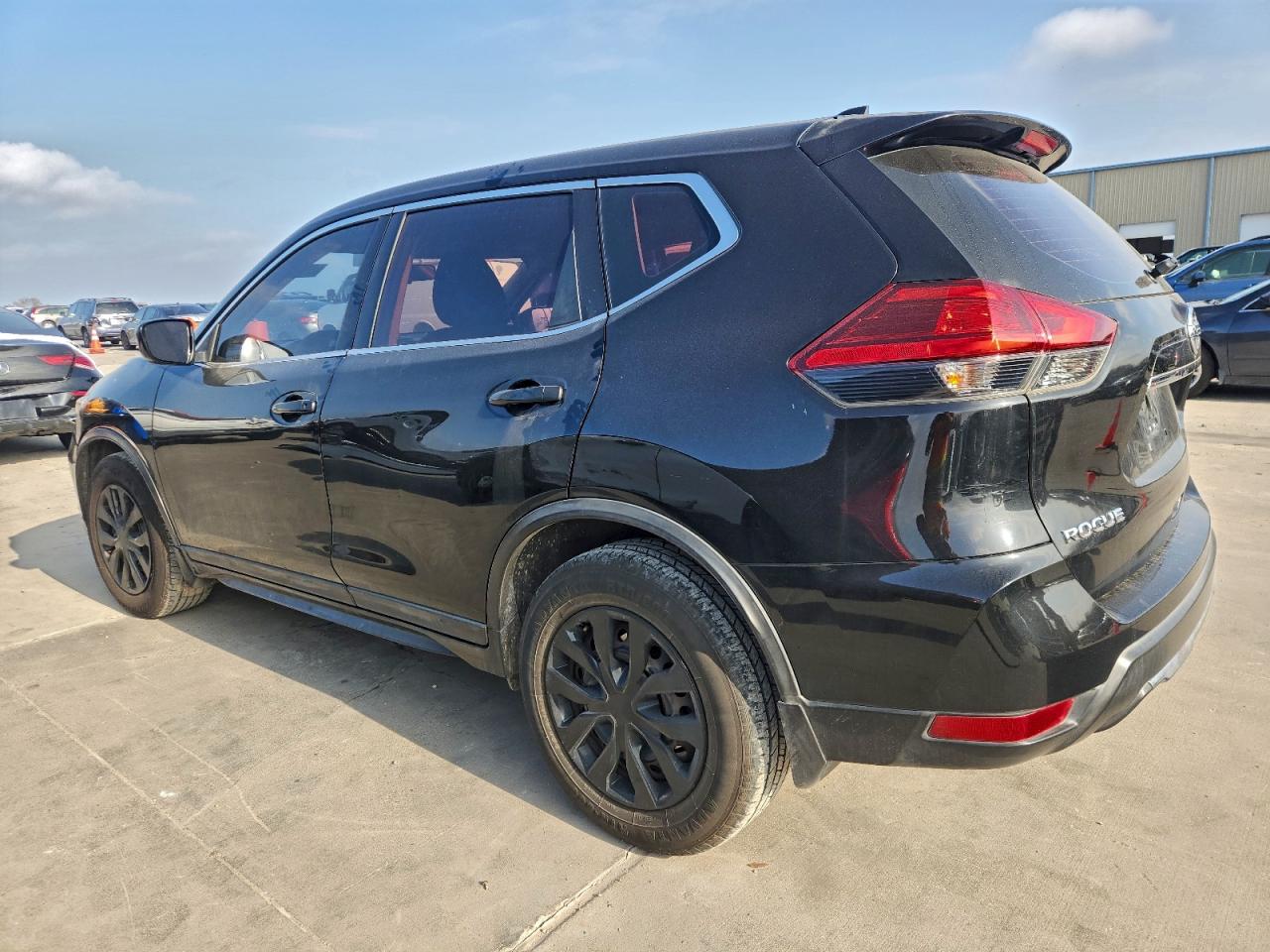 2017 NISSAN ROGUE S photo 2