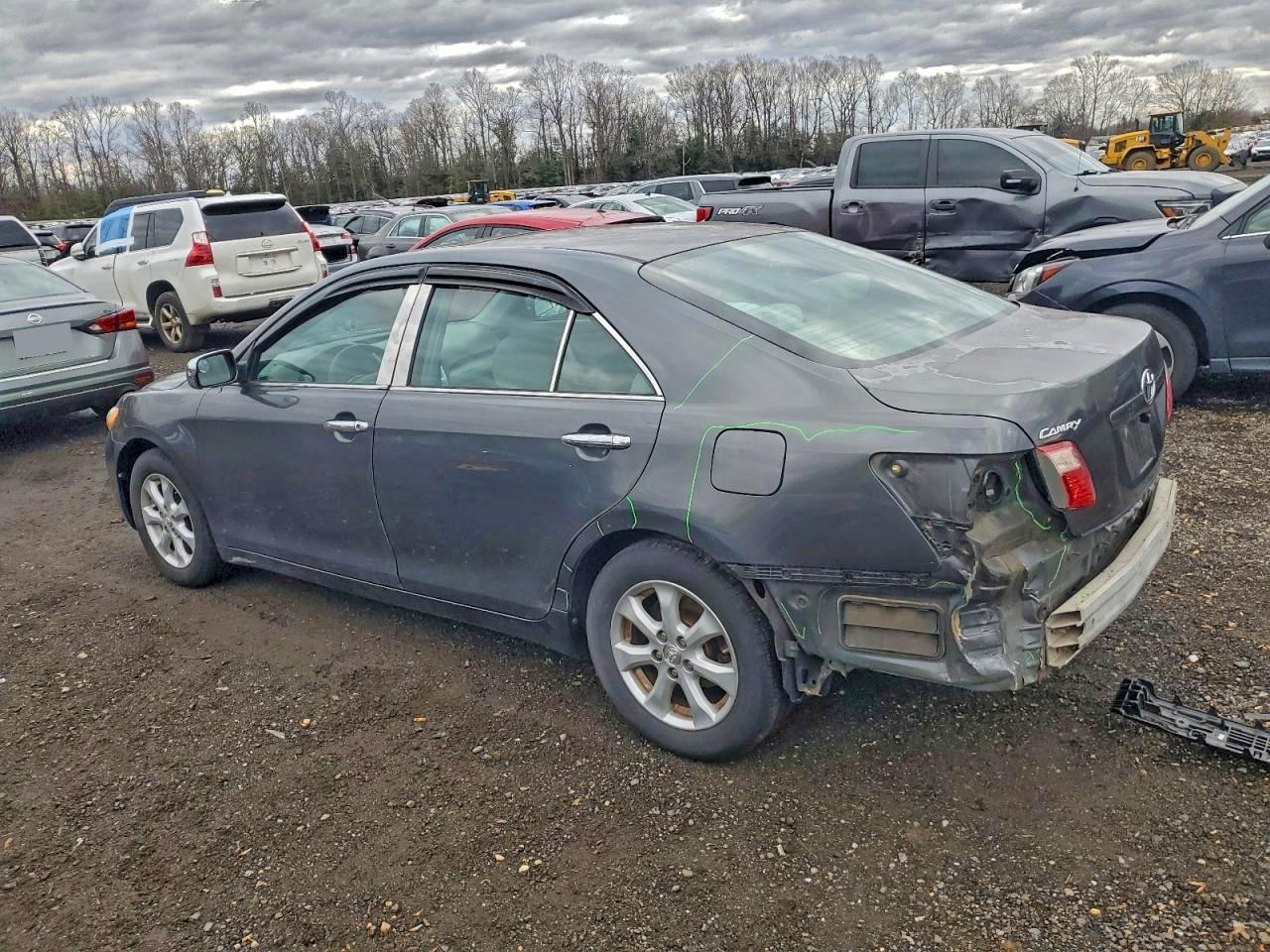 2009 TOYOTA CAMRY BASE photo 2
