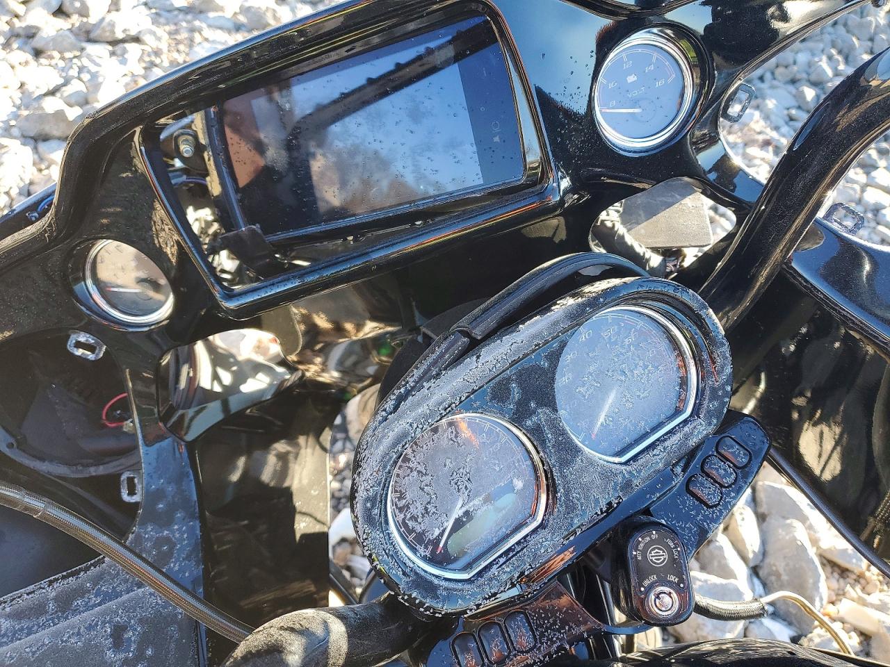 2022 HARLEY-DAVIDSON FLTRXS photo 7