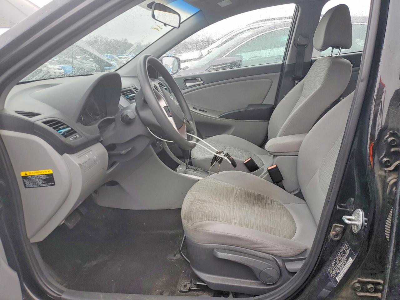 2016 HYUNDAI ACCENT SE photo 7