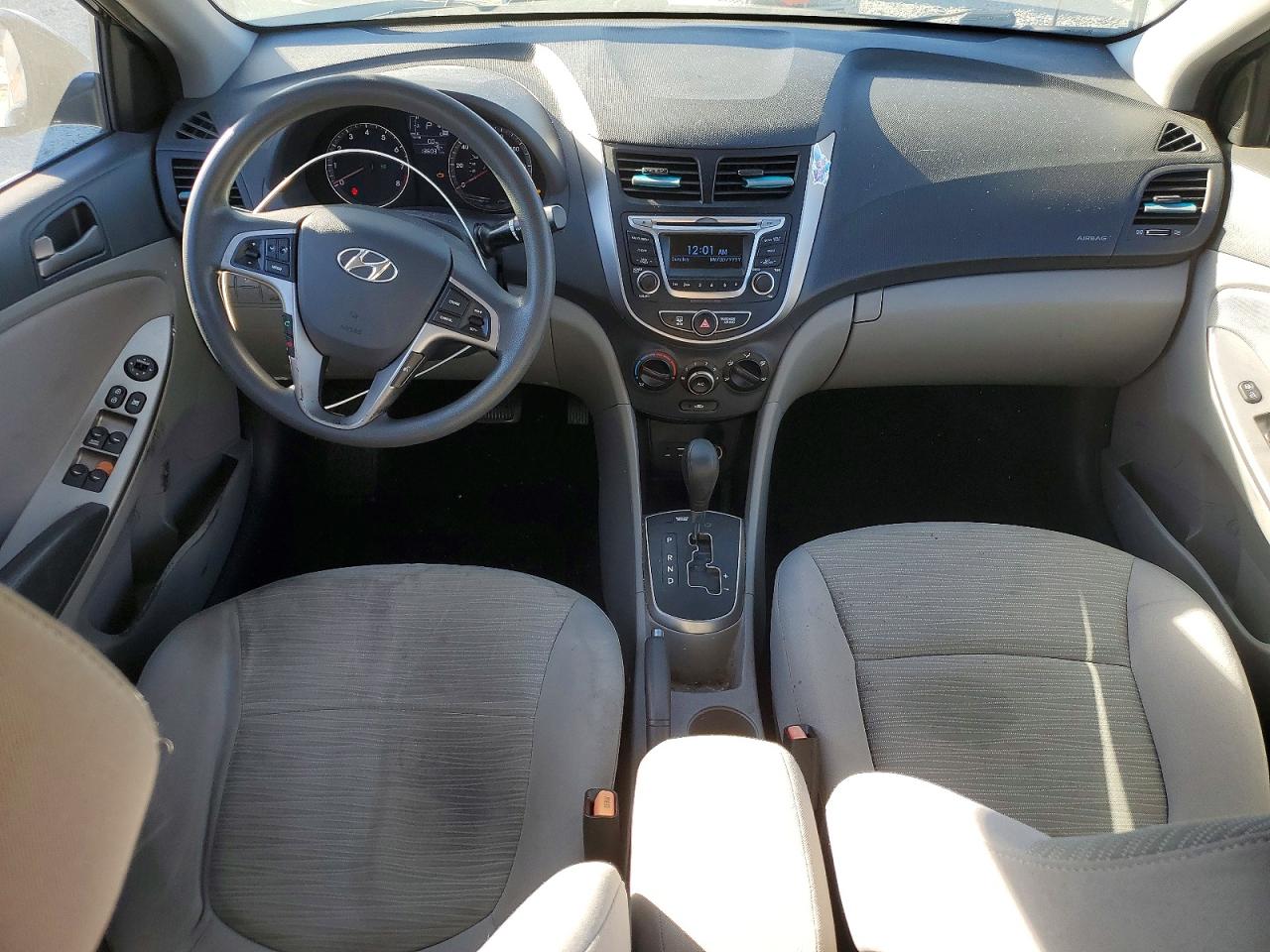 2016 HYUNDAI ACCENT SE photo 8