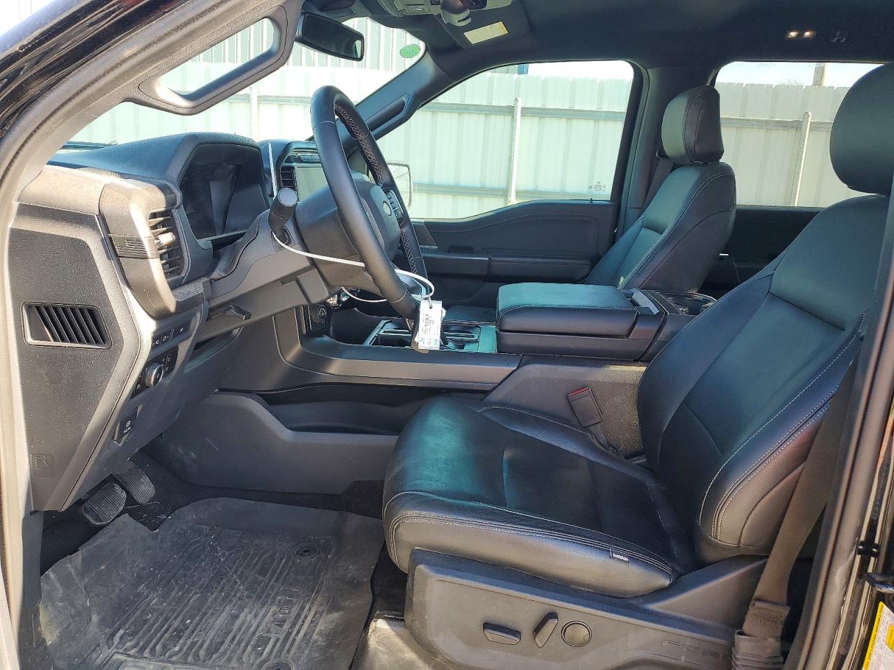 2024 FORD F150 XLT photo 7