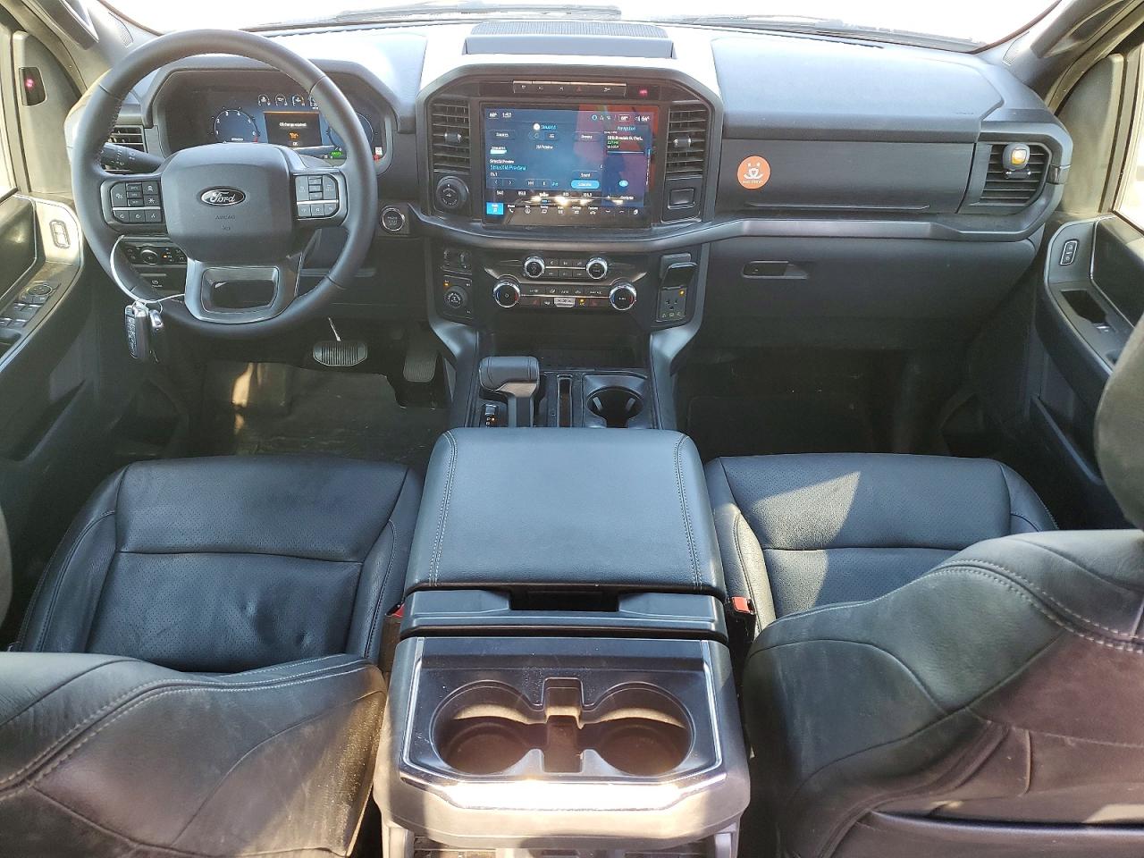 2024 FORD F150 XLT photo 8