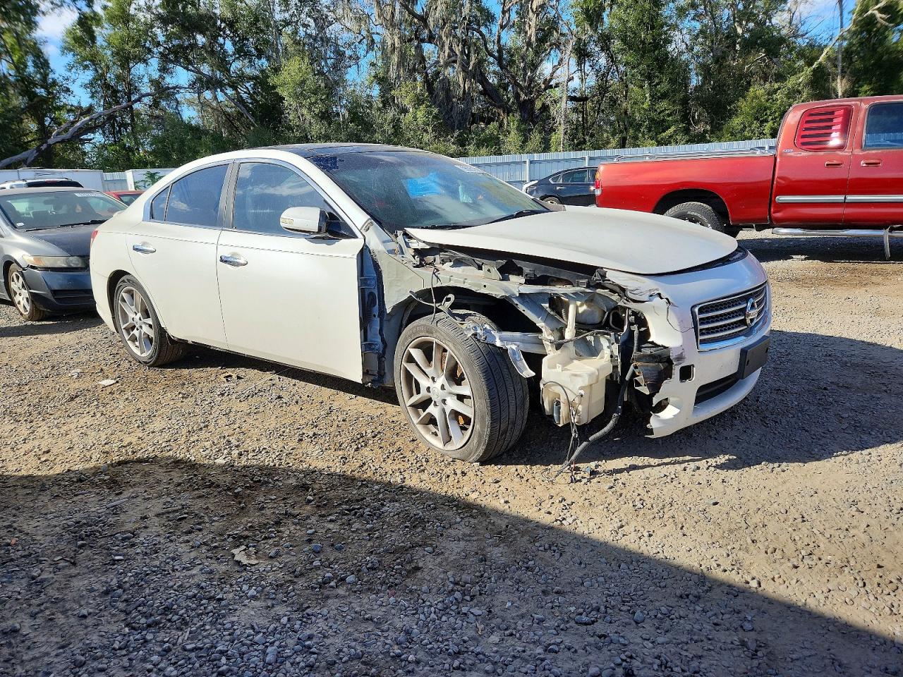 2010 NISSAN MAXIMA S photo 4