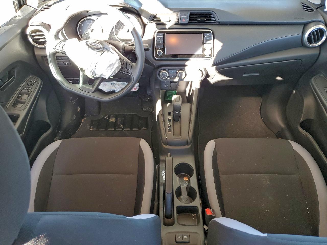 2025 NISSAN VERSA S photo 8