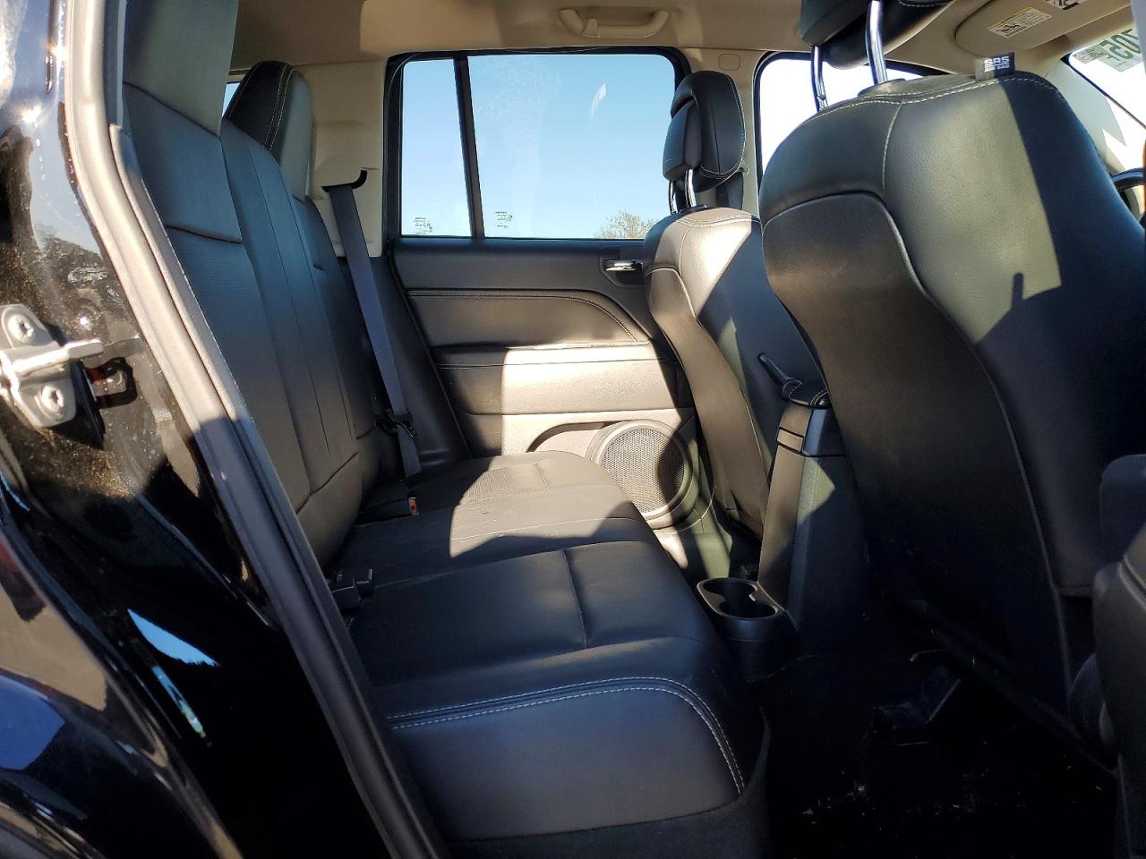 2017 JEEP COMPASS LATITUDE photo 11