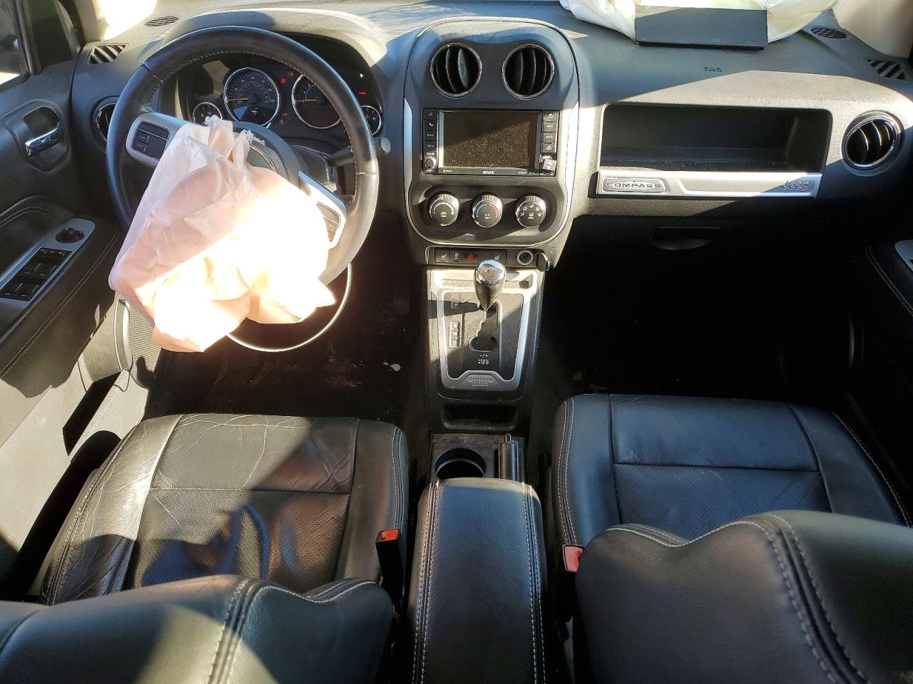 2017 JEEP COMPASS LATITUDE photo 8