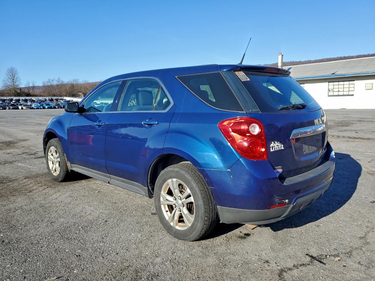2010 CHEVROLET EQUINOX LS photo 4