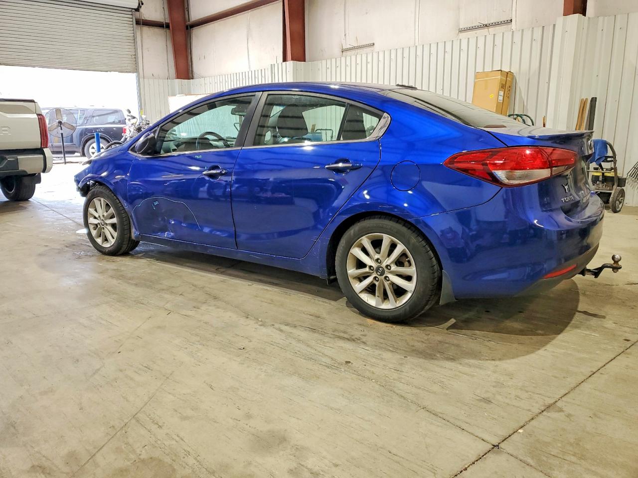2017 KIA FORTE LX photo 2