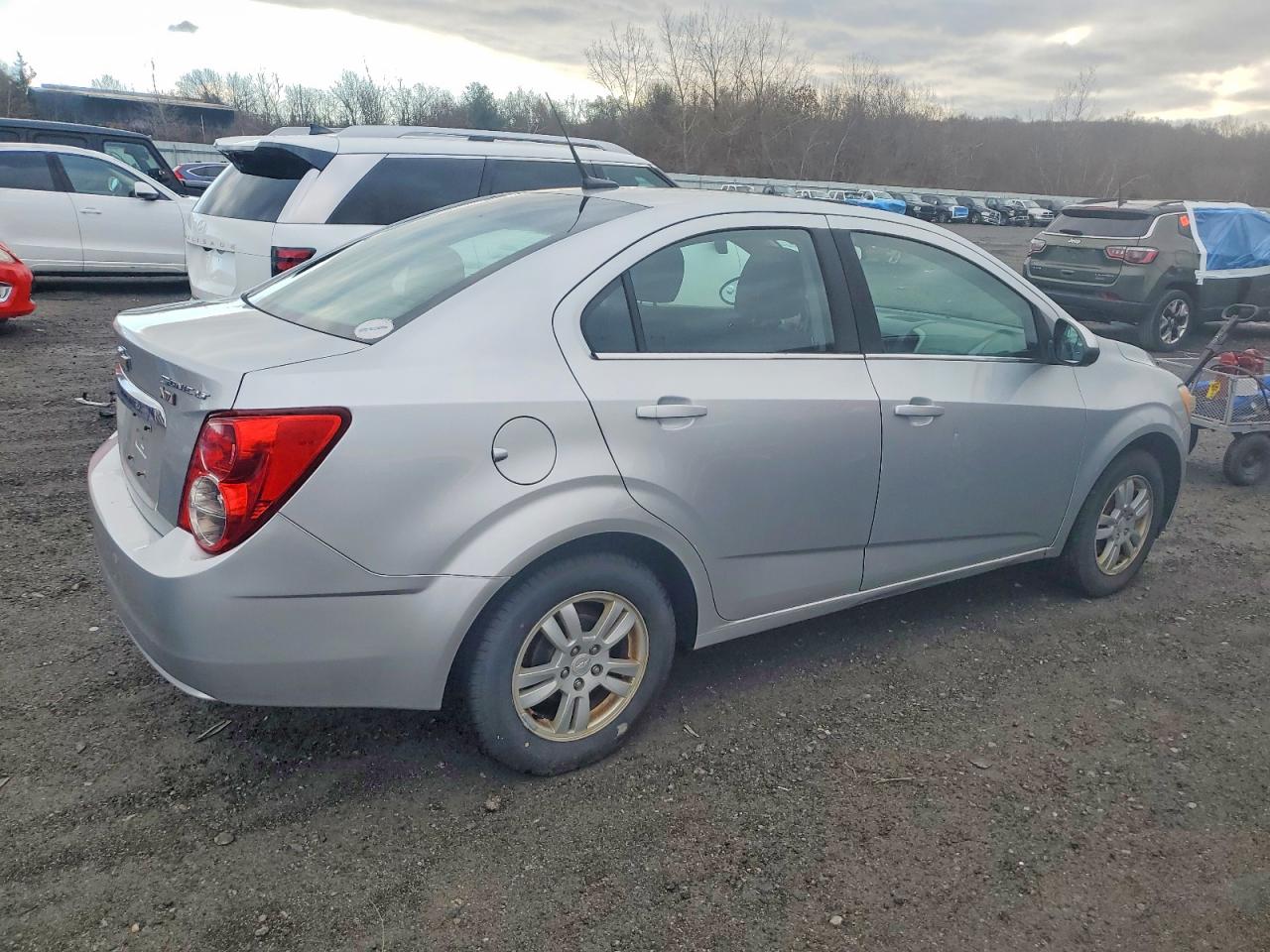 2014 CHEVROLET SONIC LT photo 3