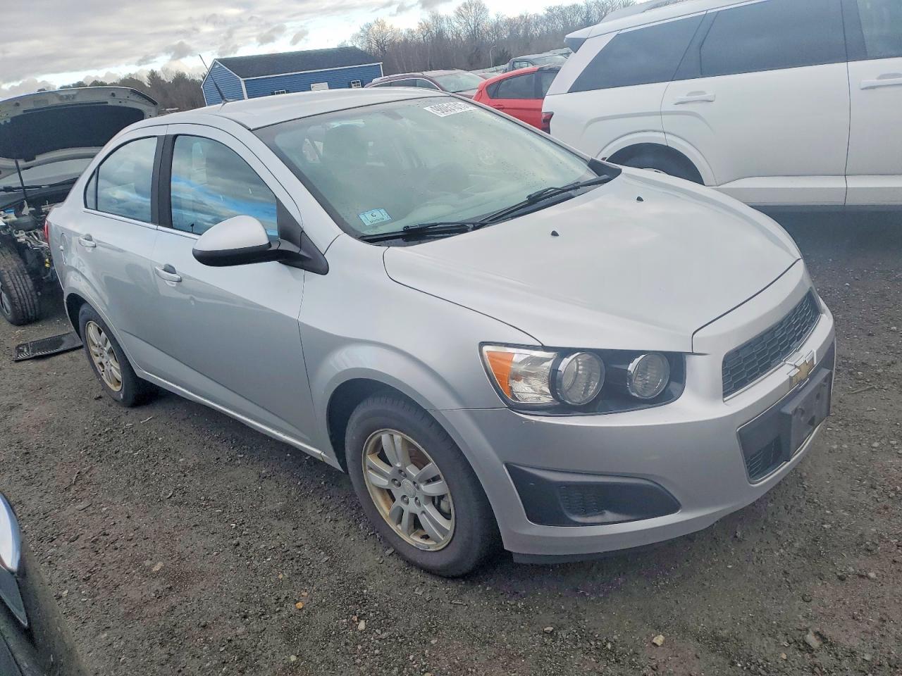 2014 CHEVROLET SONIC LT photo 4