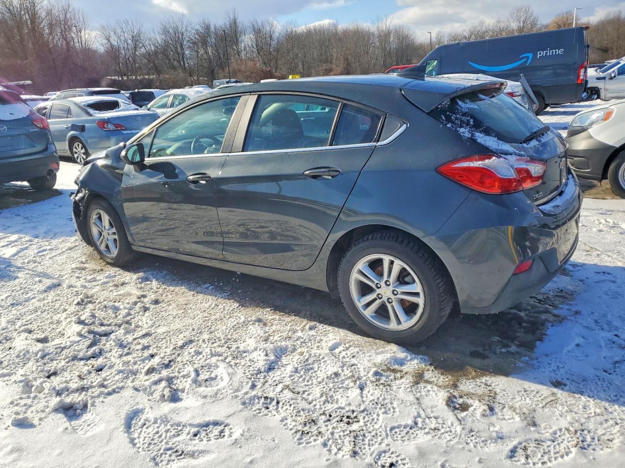 2017 CHEVROLET CRUZE LT photo 2