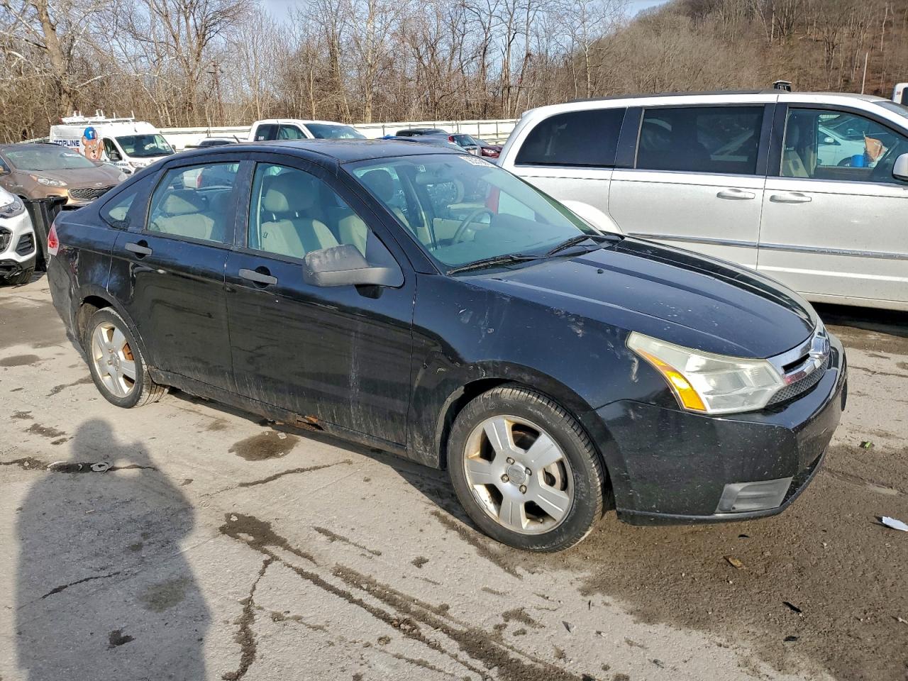 2009 FORD FOCUS SE photo 4