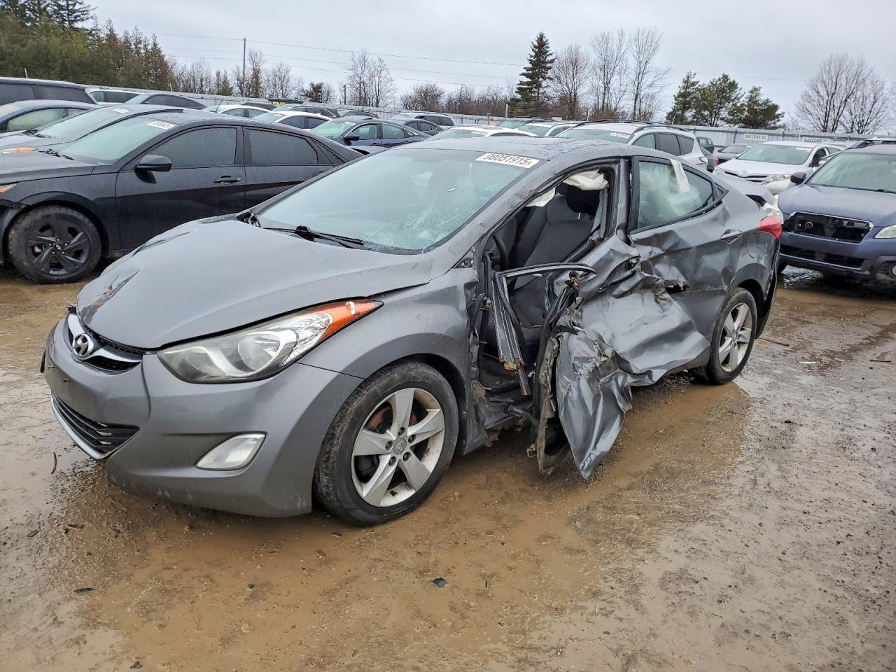 2013 HYUNDAI ELANTRA