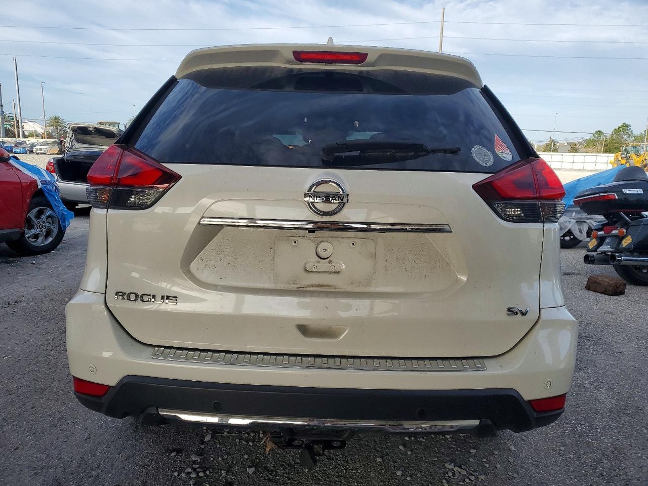 2020 NISSAN ROGUE S photo 6